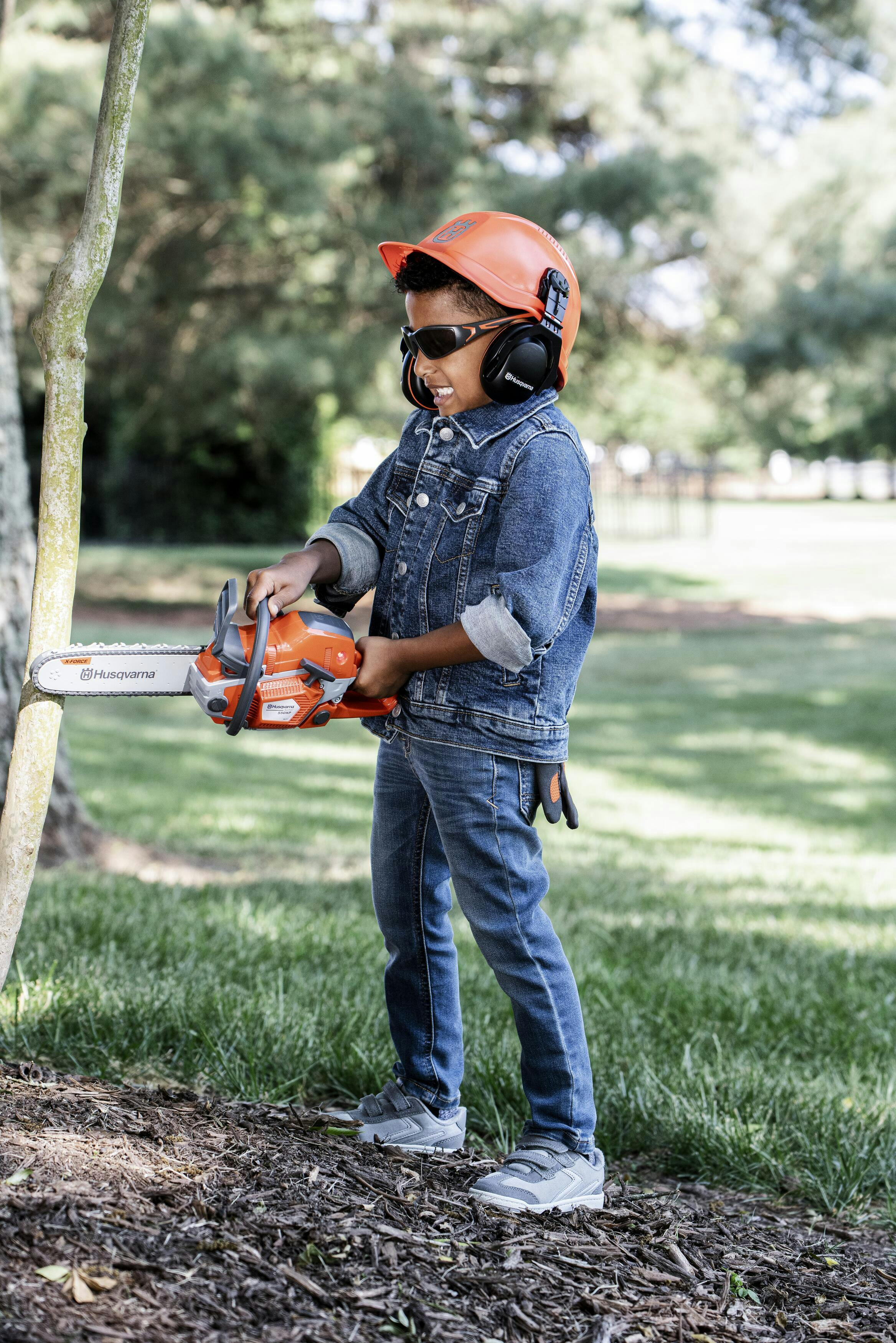 Toy 550XP Chainsaw & PPE Kit